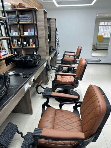 ищу работу парикмахера: Аренда рабочего места барбера в оборудованном барбершопе. В золотом — 5