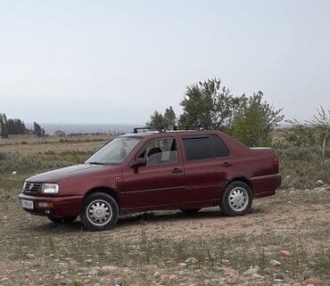 авто венто: Volkswagen Vento: 1992 г., 1.8 л, Механика, Газ, Седан — 1