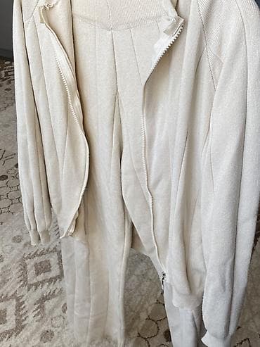 nike tech: Бежевый спортивный костюм из мягкого велюра/трикотажа. Комплект — 2