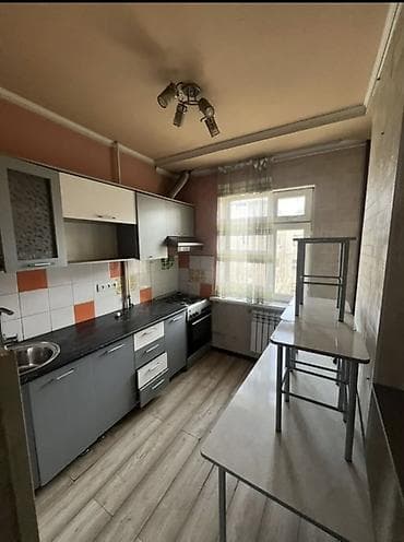частный дом квартира: 3 комнаты, 70 м², 4 этаж — 5