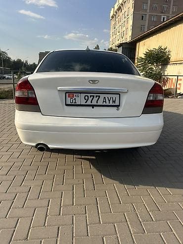 Daewoo Nubira: 2001 г., 1.5 л, Механика, Бензин, Седан