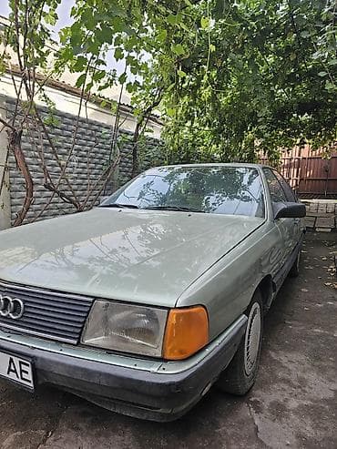 124 стиль: Audi 100: 1984 г., 1.8 л, Механика, Бензин, Седан — 3