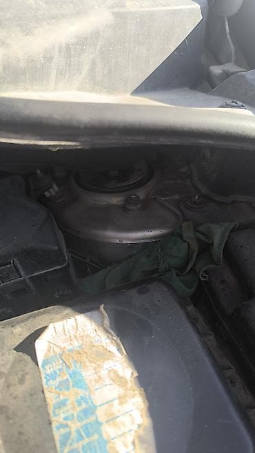 посадка авто: Toyota Corolla Verso: 2004 г., 1.8 л, Механика, Бензин, Минивэн — 6