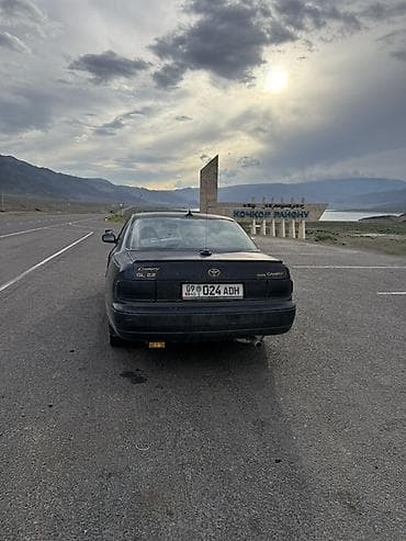Toyota Camry: 1992 г., 2.2 л, Механика, Бензин, Седан — 6