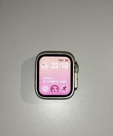 Состояние хорошее. Зарядка в комплекте. Смарт-часы в корпусе формата