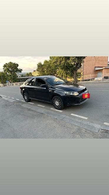 фонарь 124: Volkswagen Polo: 2013 г., 1.6 л, Механика, Бензин, Седан — 3