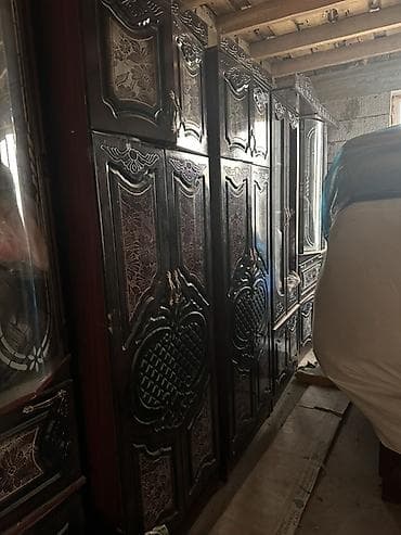 Большой модульный мебельный гарнитур в классическом стиле. -