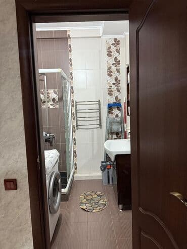 бесплатные объявления недвижимость бишкек: Сдается светлая комната в современной квартире. Депозит :30000 Сдается — 8