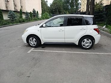 Продажа авто: Toyota Ist: 2003 г., 1.3 л, Автомат, Бензин, Хэтчбэк — 2