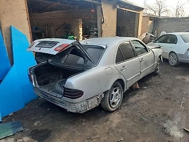 от w210: Разбор Mercedes-Benz E-Class W210 (седан, дорестайлинг, серебристый — 8