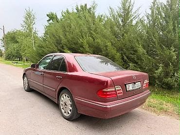 зад: Mercedes-Benz E-Class: 2001 г., 4.3 л, Автомат, Бензин, Седан — 4