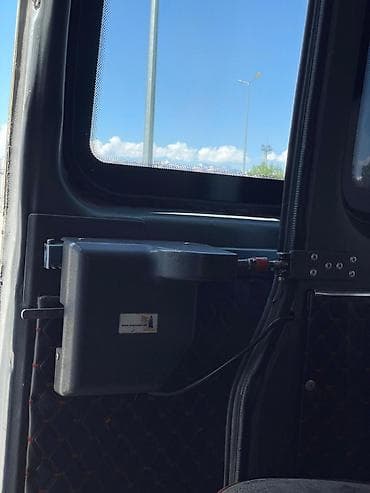 Mercedes-Benz Sprinter — пассажирский микроавтобус (салон) Описание