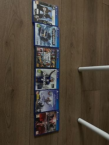 игравые приставки: Игровая консоль Sony PlayStation 4 Slim (черная) с комплектом — 2