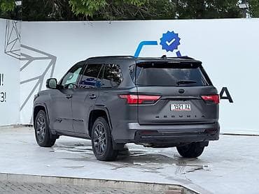 mazda 3: Toyota Sequoia: 2023 г., 3.5 л, Автомат, Гибрид, Внедорожник — 2