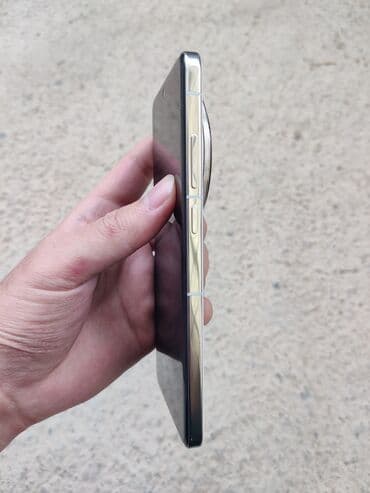 х4 про: Vivo X200 Pro, Б/у, 256 ГБ, цвет - Белый, 2 SIM — 4