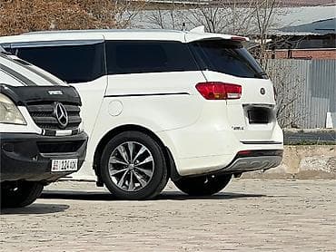 Kia Carnival: 2015 г., Автомат, Минивэн at lalafo.kg Kia Carnival: 2015 г., Автомат, Минивэн