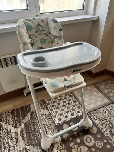 детская силиконовая посуда: Стульчик для кормления, Б/у, Другой бренд, Пластик, Другой вид, цвет - Белый, Самовывоз, Платная доставка — 1