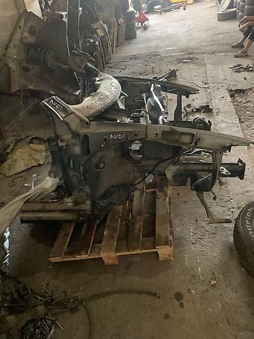 с5: Хавкат Audi, 2001 г., Б/у, Оригинал — 2