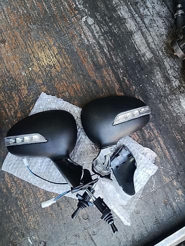 зеркло: Пара наружных зеркал заднего вида для автомобиля. Комплектация и — 1