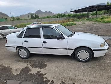 265 65 р17: Daewoo Nexia: 1996 г., Механика, Бензин, Седан — 3