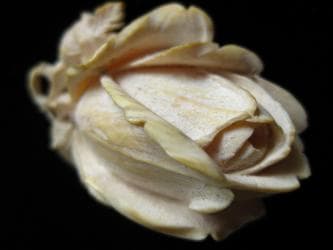 свадебные платья оптом из турции цена: Антикварный кулон в виде реалистичной розы. Выполнен полностью из — 3