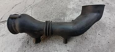 Патрубок Subaru 2000 г., Б/у, Оригинал at lalafo.kg Патрубок Subaru 2000 г., Б/у, Оригинал