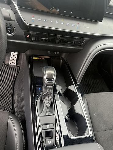 атего 19 5: Toyota Camry: 2024 г., 2.5 л, Вариатор, Гибрид, Седан — 8