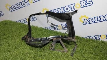 обтекатель на портер 1: Mercedes-Benz S500 W220 v-5.0 2000 год, крепление правой фары — 1