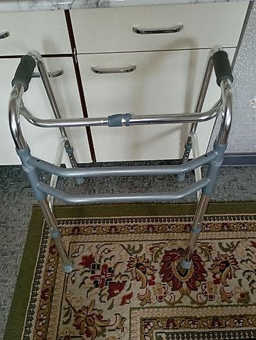 Медицинская мебель: Очень хорошем состаяние пользовались 1 месяц . Цена договорная — 2