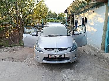 Mitsubishi Grandis: 2006 г., Минивэн — 1