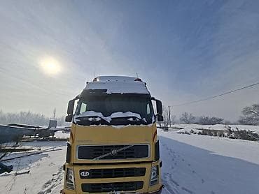 доп свет: Тягач, Volvo, Тентованный — 3