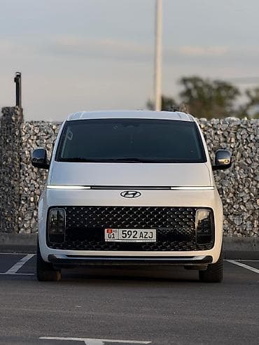 hundai: Hyundai Staria: 2021 г., 2.5 л, Автомат, Газ, Минивэн — 2