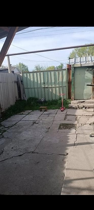 59 м², 3 комнаты, Парковка, Забор, огорожен
