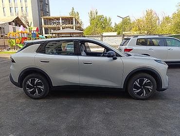 byd e1: Changan Qiyuan Q05: 2026 г., Электромобиль, Кроссовер — 1