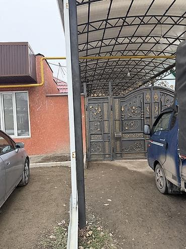 по часовая аренда: Сдаётся комната. Описание: - Просторная светлая комната с окном. - — 3