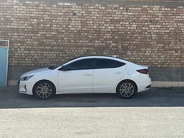 Hyundai Avante: 2019 г., 1.6 л, Типтроник, Бензин — 1