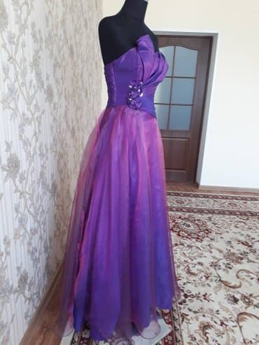 платье с пайетками большого размера: Вечернее платье, Пышное, Длинная модель, Без рукавов, Открытая спина, XS — 2