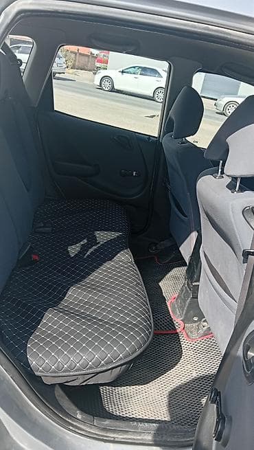 jak авто: Honda Jazz: 2003 г., 1.4 л, Вариатор, Бензин — 5
