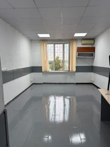 Сдаю Офис, 21 м², В административном здании, 1 линия