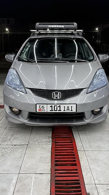 fit 3: Honda Fit: 2008 г., 1.5 л, Вариатор, Бензин, Хэтчбэк — 4