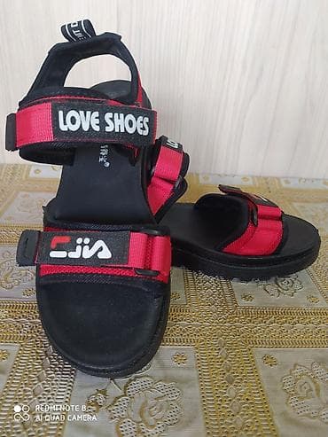 новая обувь: Босоножки, сандалии, шлепанцы — 1