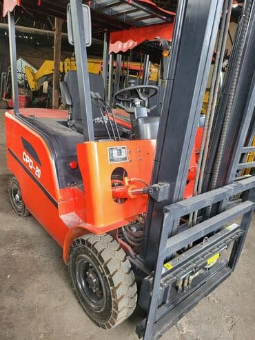 шины на вилочный погрузчик: Погрузчик, 2023 г., Колесный, Вилочный — 8