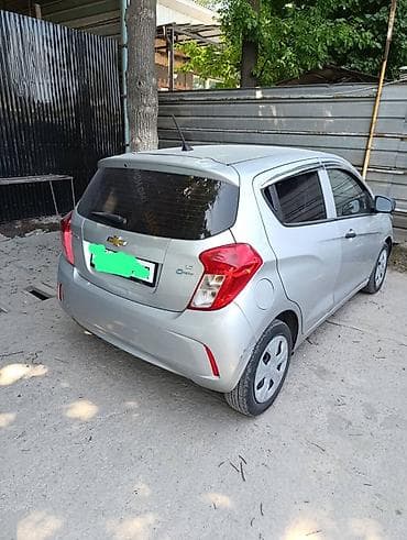 4 108: Chevrolet Spark: 2016 г., Бензин, Хэтчбэк — 4