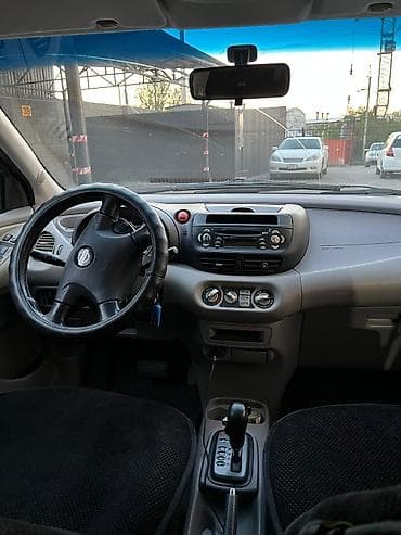 1 9 dci: Nissan Tino: 2002 г., Автомат, Бензин, Минивэн — 2