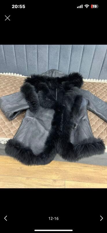 плащи от дождя: 1. Продаю белую куртку Uniglo, новая с этикеткой. Размер 3ХЛ — 13