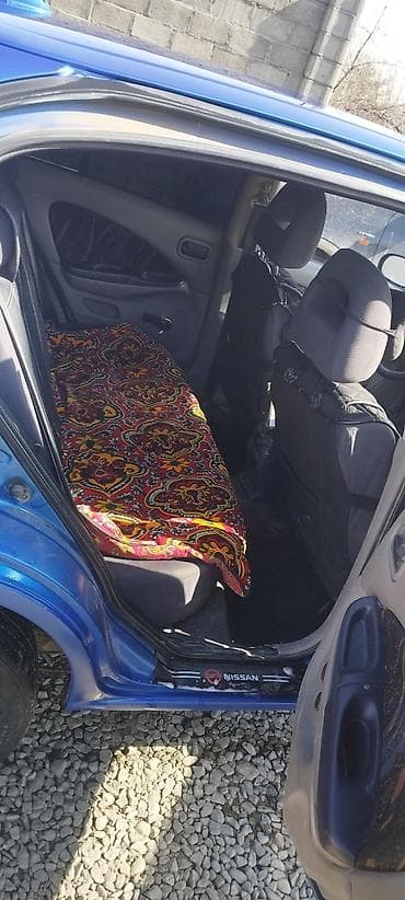 bazar kg: Nissan Almera: 2001 г., 1.8 л, Ручные, Бензин, Хэтчбэк — 4