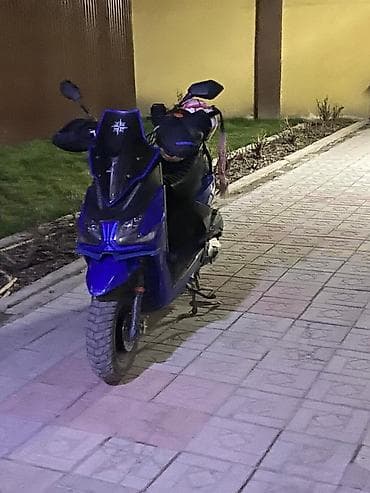 city coco: Скутер/максискутер 150–200 см³ (визуально класс Sport/City) - Яркий — 4