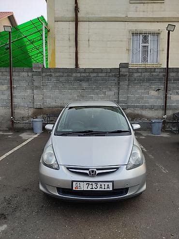 Honda Fit: 2004 г., 1.3 л, Автомат, Бензин, Хэтчбэк at lalafo.kg Honda Fit: 2004 г., 1.3 л, Автомат, Бензин, Хэтчбэк