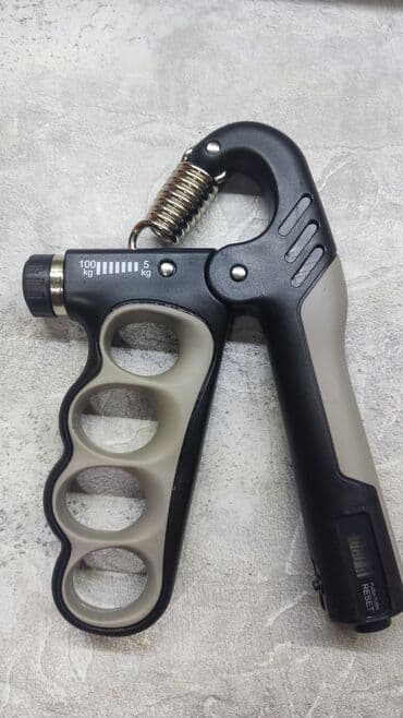 Эспандер кистевой, регулировка от 5 -100кг, подсчет количества