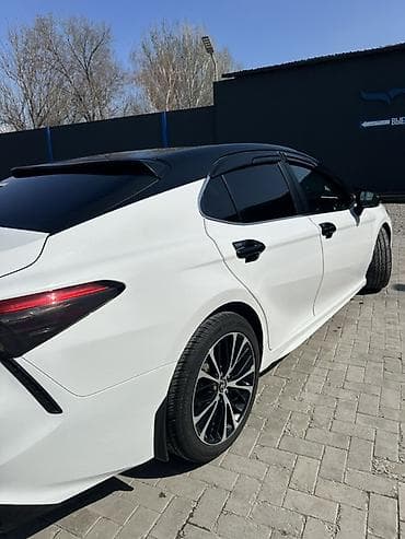 Toyota Camry: 2018 г., 2.5 л, Автомат, Бензин, Седан — 6